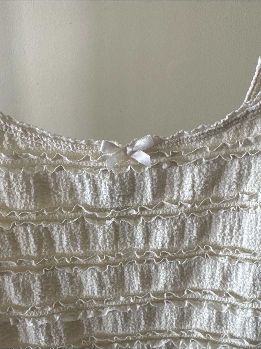 Boohoo Cream Ruffled Ruch Cami Tank Top - Picture 2 of 5
